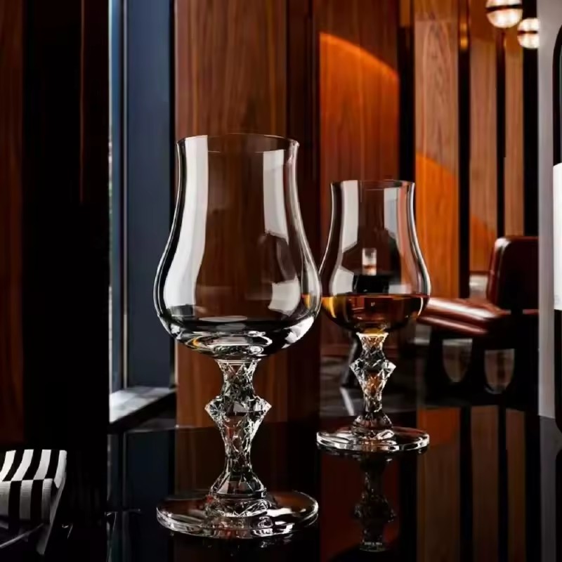 1PCS Burgundy Bordeaux Style U - Crystal Wine Glass review and price